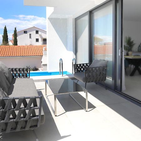 Apartments Terra Sun With Private Pool Or Jacuzzi Njivice Luaran gambar