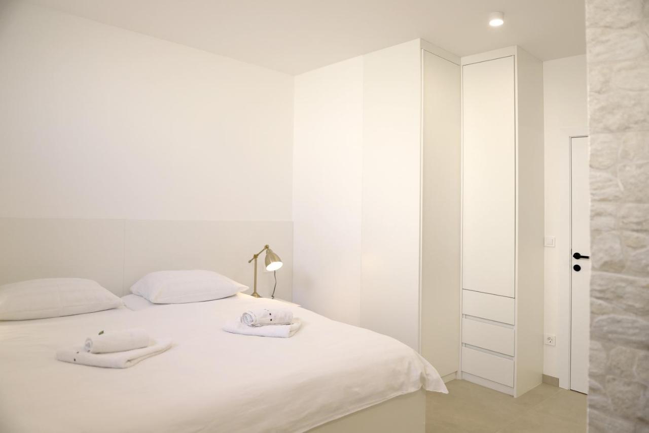Apartments Terra Sun With Private Pool Or Jacuzzi Njivice Luaran gambar
