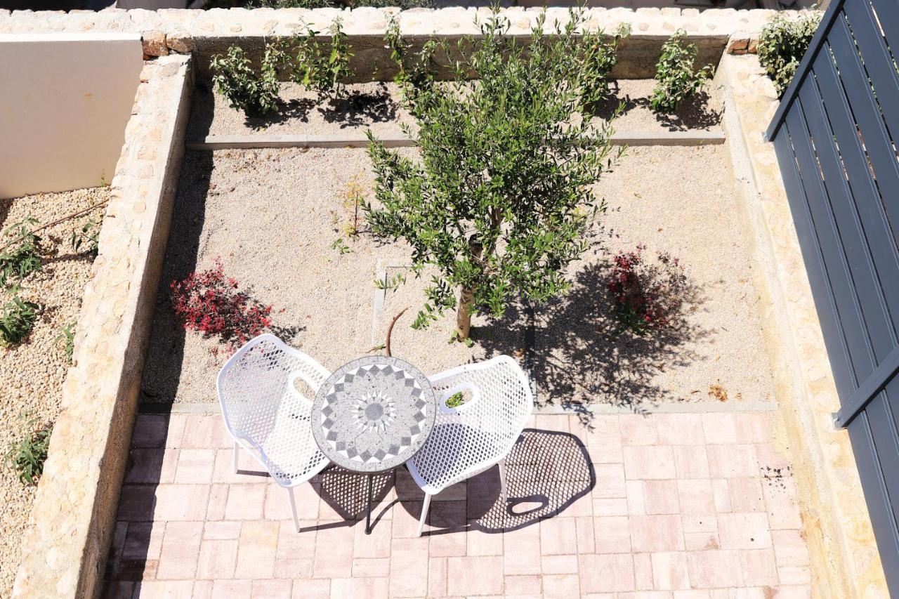 Apartments Terra Sun With Private Pool Or Jacuzzi Njivice Luaran gambar